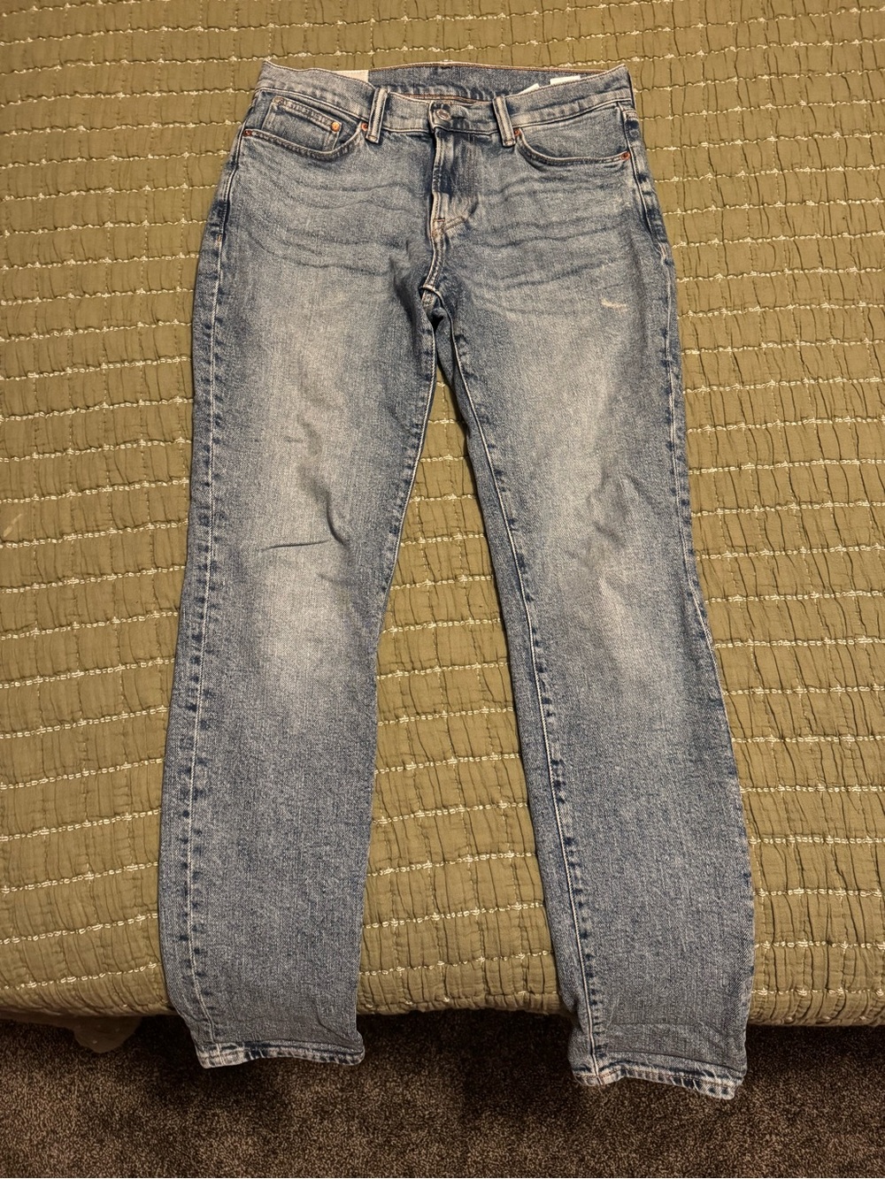 Light Wash Men’s Straight Leg Skinny Jeans - Classic Blue